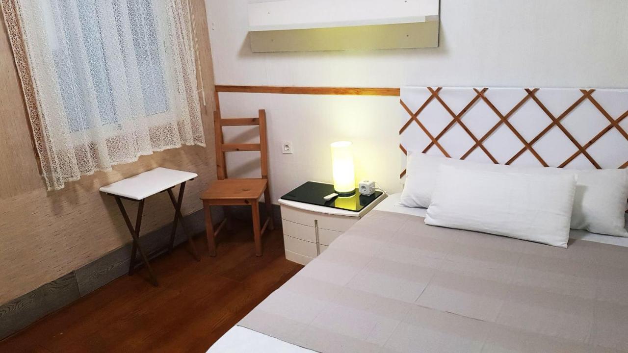 Apartament Sagrada Familia Bed and Breakfast Barcelona Exterior foto